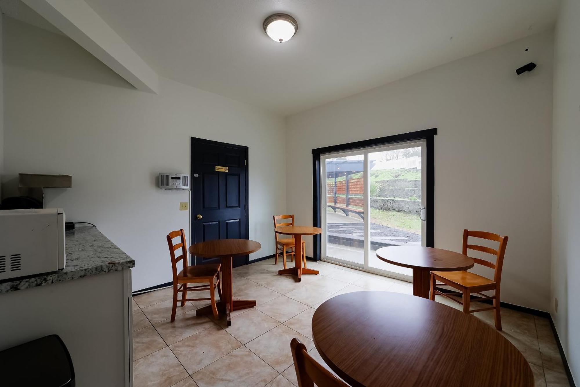 Coastal Inn By Oyo Lincoln City - Oregon Coast Hwy Bagian luar foto