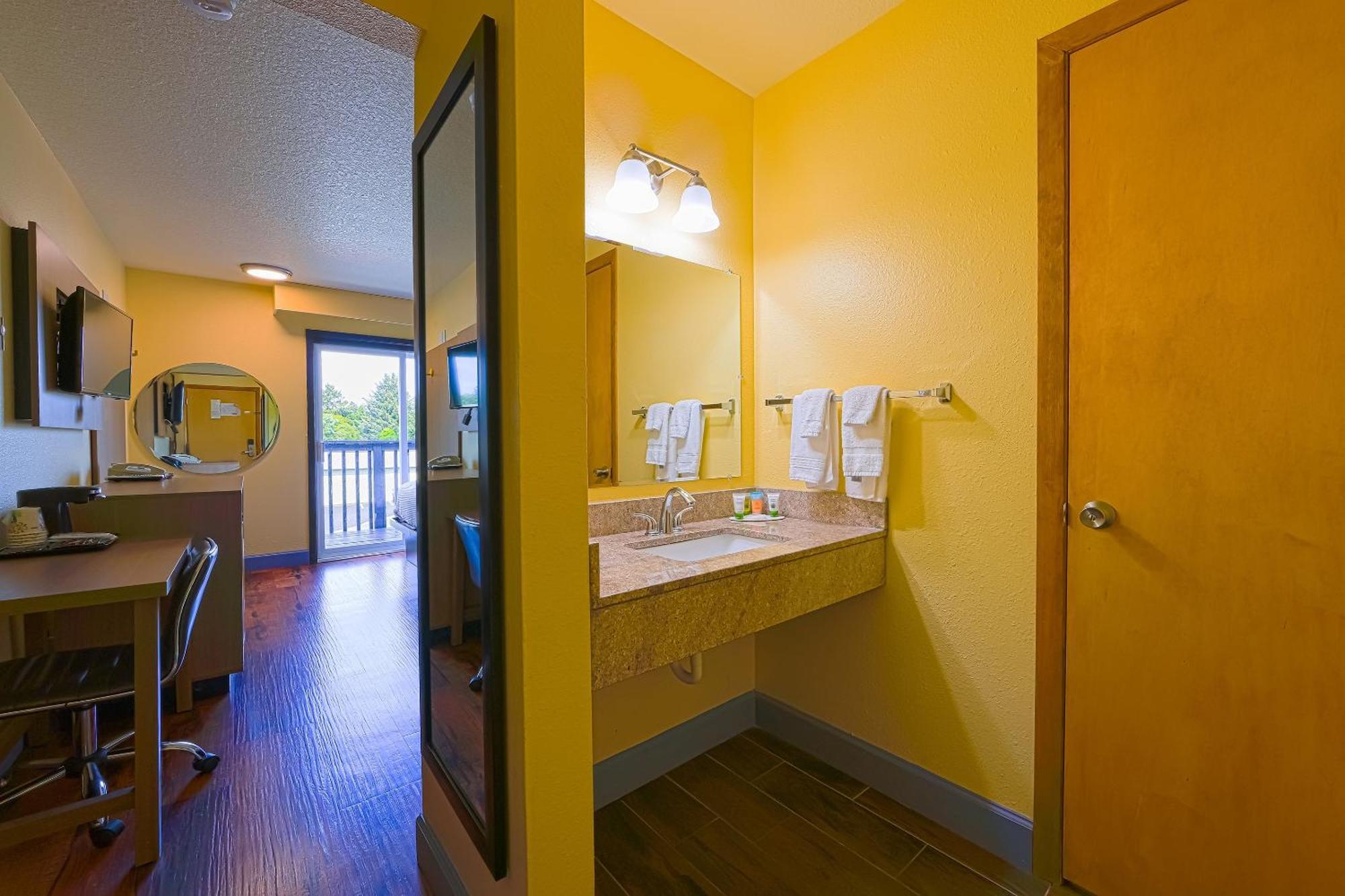 Coastal Inn By Oyo Lincoln City - Oregon Coast Hwy Bagian luar foto